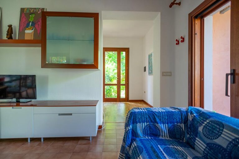 Holiday-House-Sardinia-baunei-casa-giardino-sul-mare-3