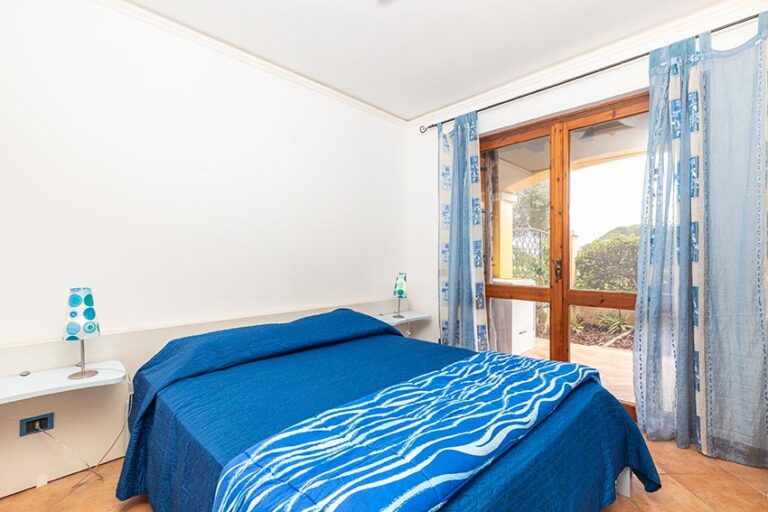 Holiday-House-Sardinia-baunei-casa-grande-carrubo_001