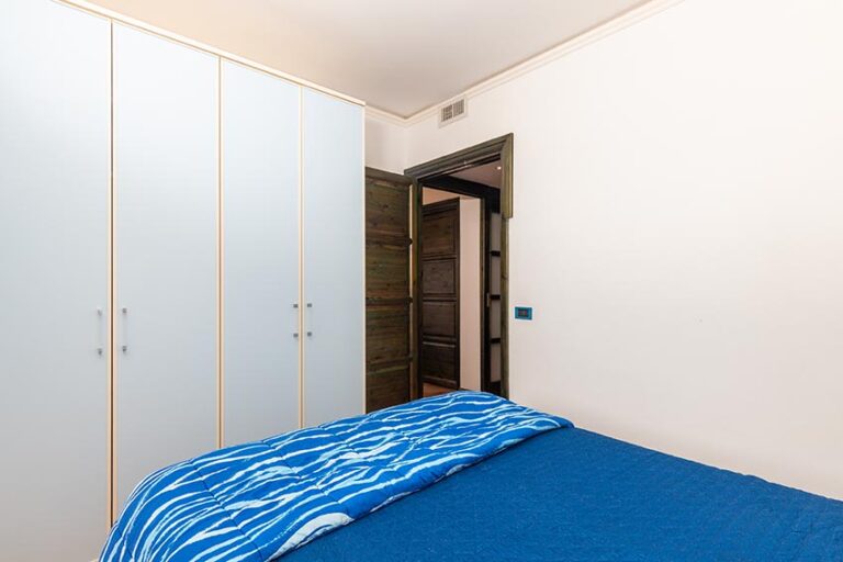 Holiday-House-Sardinia-baunei-casa-grande-carrubo_003