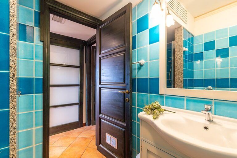 Holiday-House-Sardinia-baunei-casa-grande-carrubo_015