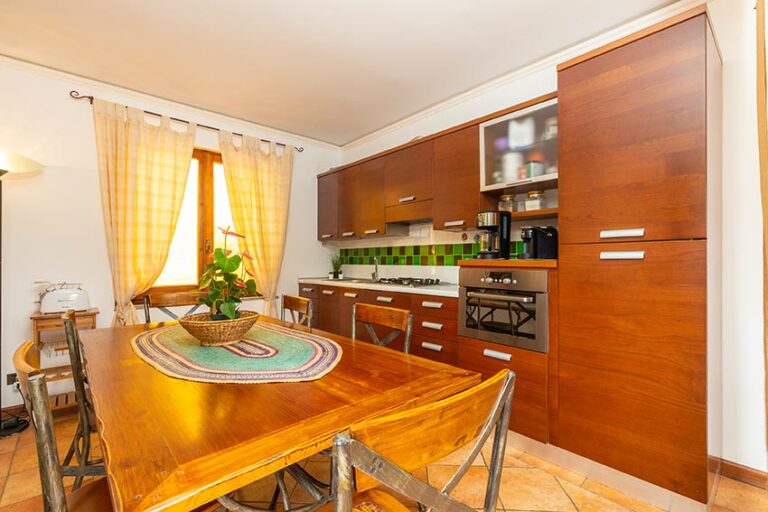 Holiday-House-Sardinia-baunei-casa-grande-carrubo_021