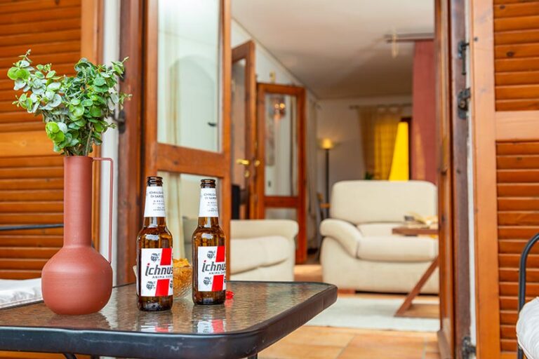 Holiday-House-Sardinia-baunei-casa-grande-carrubo_030