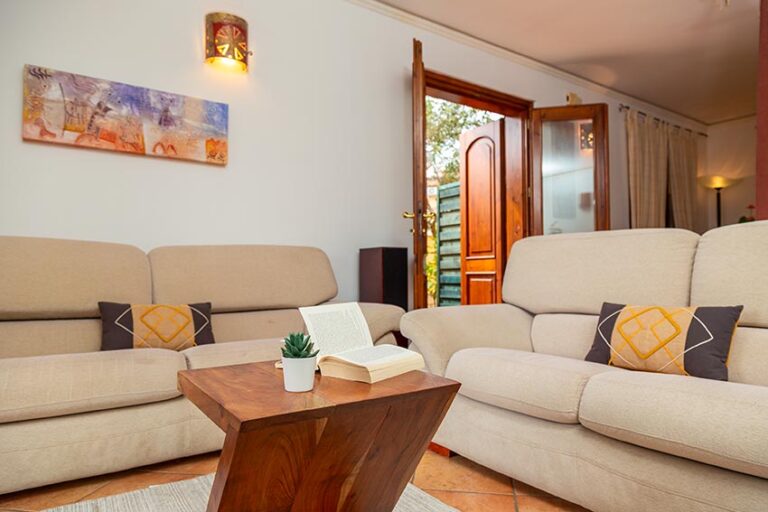 Holiday-House-Sardinia-baunei-casa-grande-carrubo_031