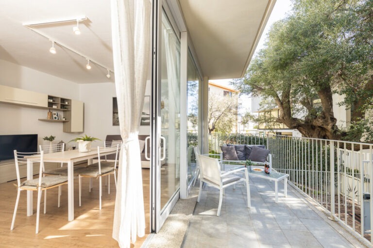 Holiday House Sardinia baunei olivastro B -040